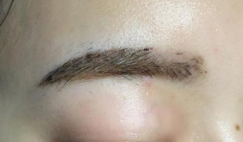 百美汇解惑--纹眉后颜色很淡是怎么回事？