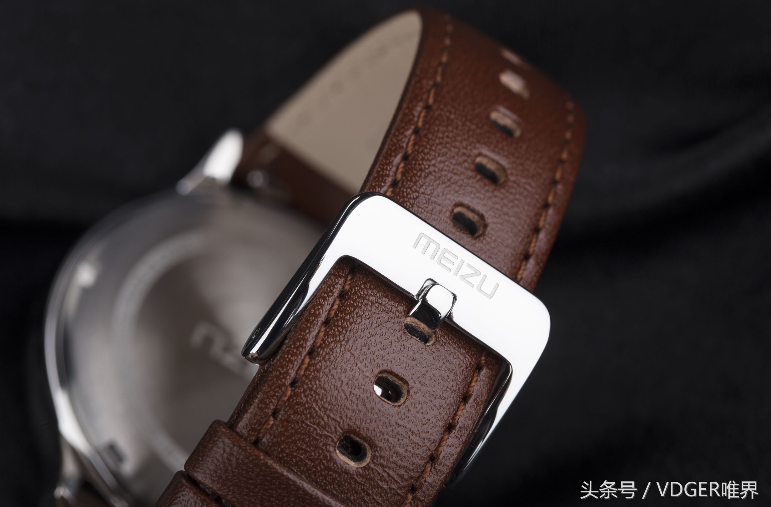 手表也能玩儿游戏,魅族mix轻智能手表