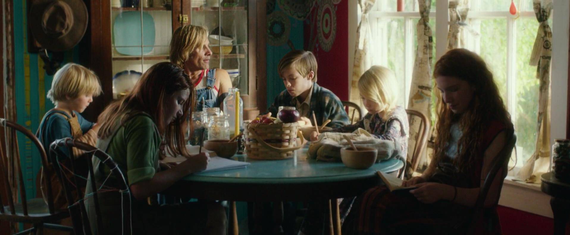 这部「重口」家庭片，足以颠覆你的世界观