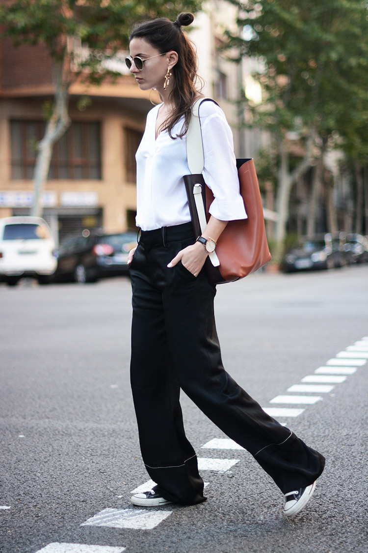 售价2W的皮口袋TwistedCabas成CELINE新宠