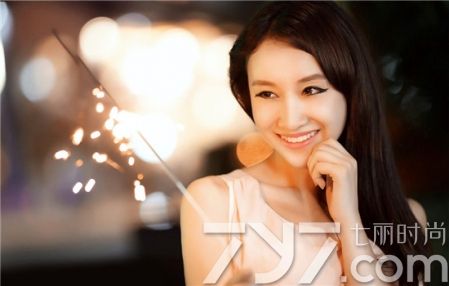 宫颈炎和宫颈糜烂一个病症吗,宫颈炎的早期病症