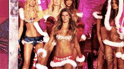 自从换了个直男设计师，维密秀就开始辣眼睛了