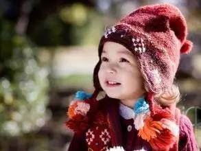 一岁宝宝冬天穿羽绒服还是棉服好,给宝宝买羽绒服选多大