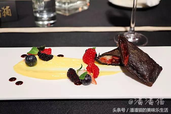 从来没有吃过这样的麦当劳,好华丽