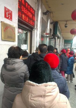 北京街头火爆排队美食小吃,北京好吃的美食店铺推荐