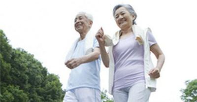 老年人血液流动不畅通,老年人血液浓稠是什么原因