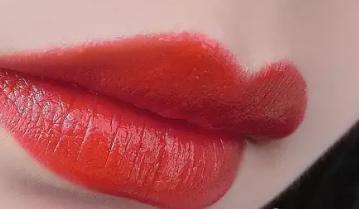 圣诞礼物：圣罗兰YSL星辰色号大科普！怎么买到斩男色？