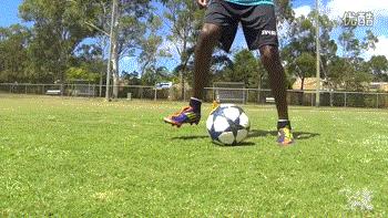 10种适用于足球爱好者的实用带球练习，赶快练起来吧！