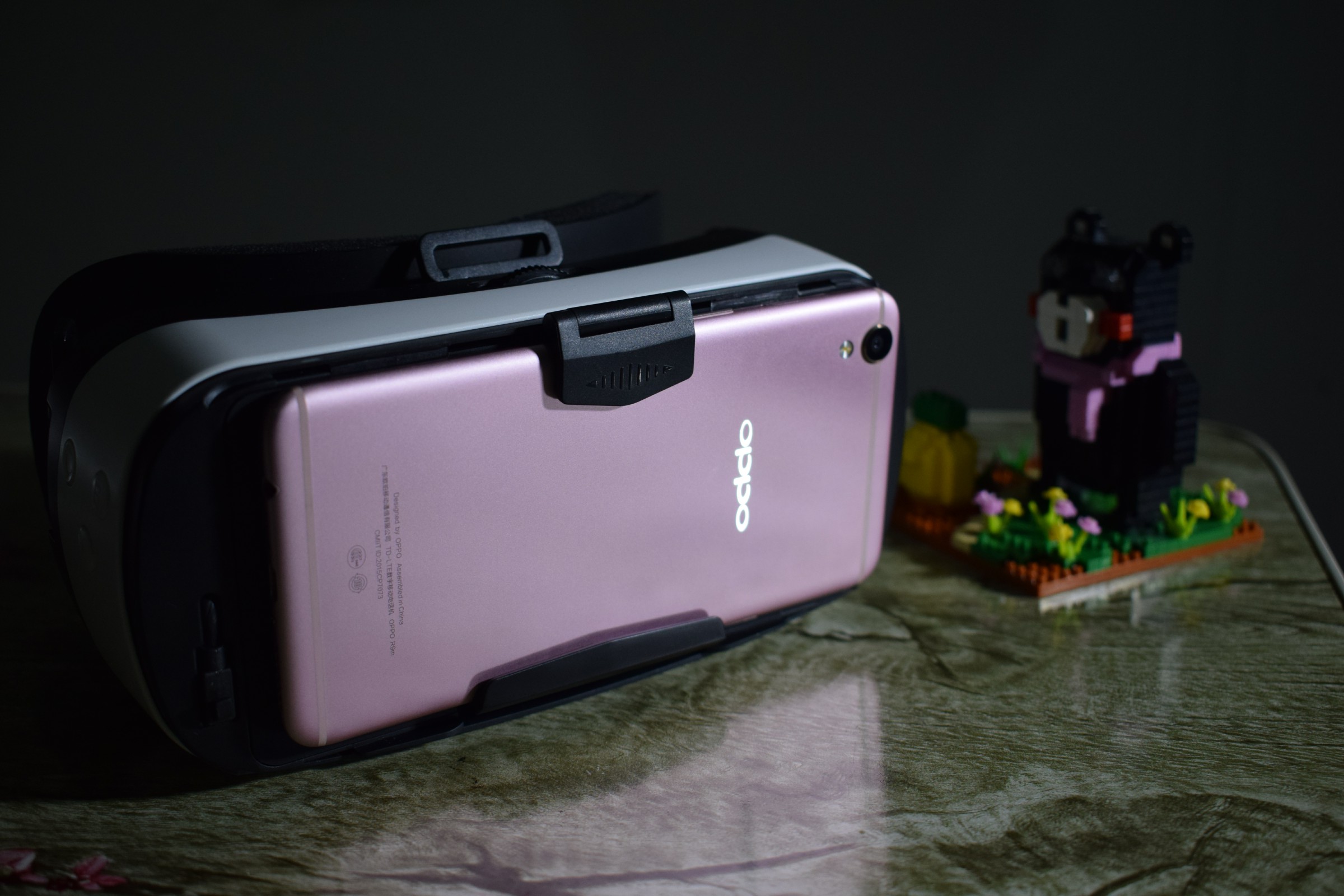 几百块钱的vr眼镜带手柄开箱,28元能买一台vr眼镜吗