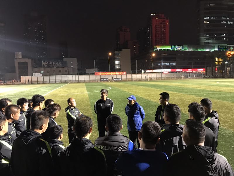 读“董”足球181期——这群足球人的平安夜居然是这么过的!