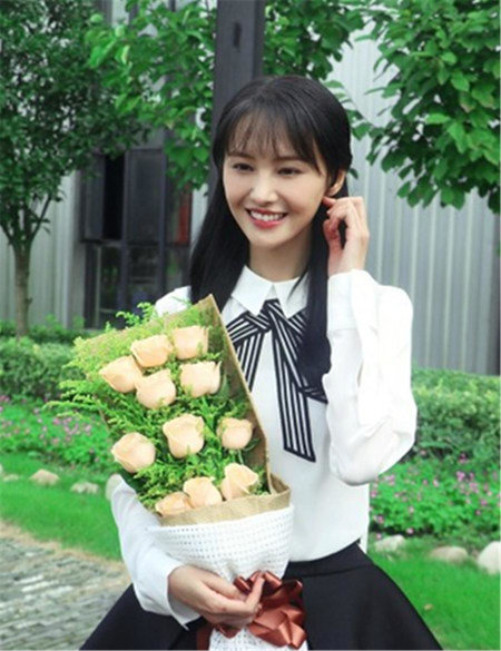 林志玲同款蝴蝶结,baby林志玲穿搭