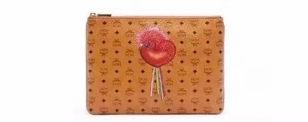 闪瞎眼+尴尬症?!2017年拜托大牌们放过这只*吧鸡**!