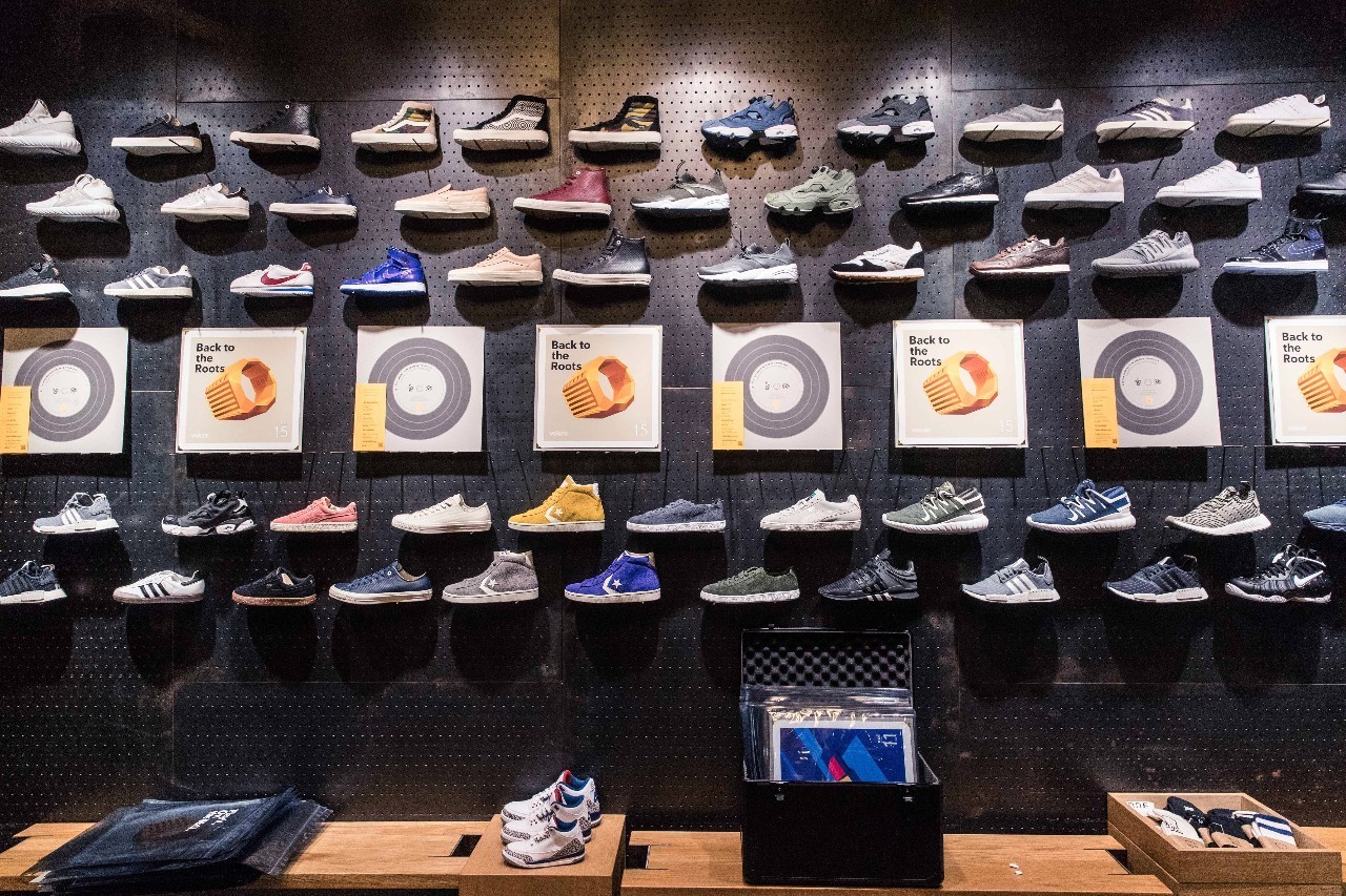 图集｜我们带着这些“黑胶唱片”和几百个好看的人，一起入侵了DOE