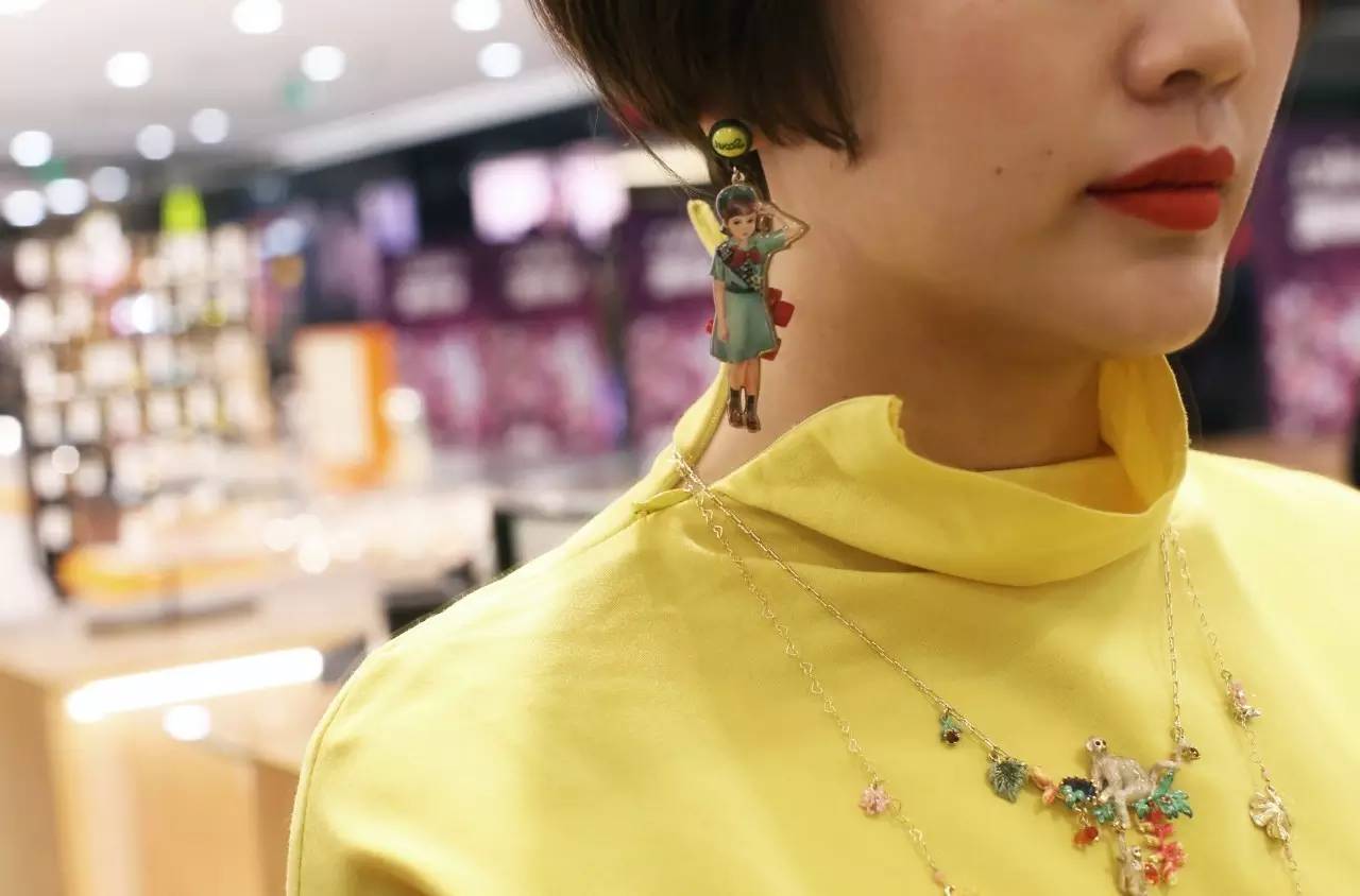 火遍ins风的蝴蝶结,小众配饰日潮