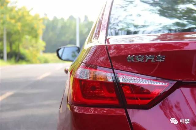 长安悦翔v7公里油耗是多少,长安悦翔v7质量和油耗怎样
