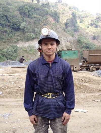 熊朝忠1米55矿工成中国第一拳王,1米52矿工拳王妻子