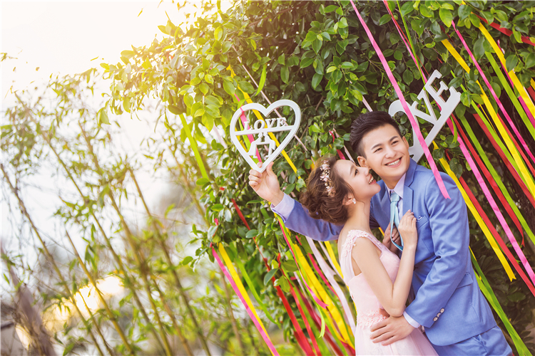 温暖冬季婚礼,寒冷的冬季温暖人心的婚礼