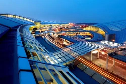 奥地利维也纳机场免税店购物攻略,哪个机场的免税店买包最划算