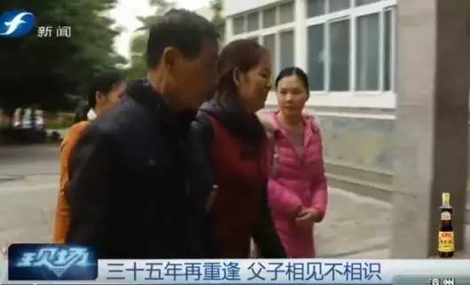 老人昏倒路边民警及时救助,老人冻死在街头无人救助后续