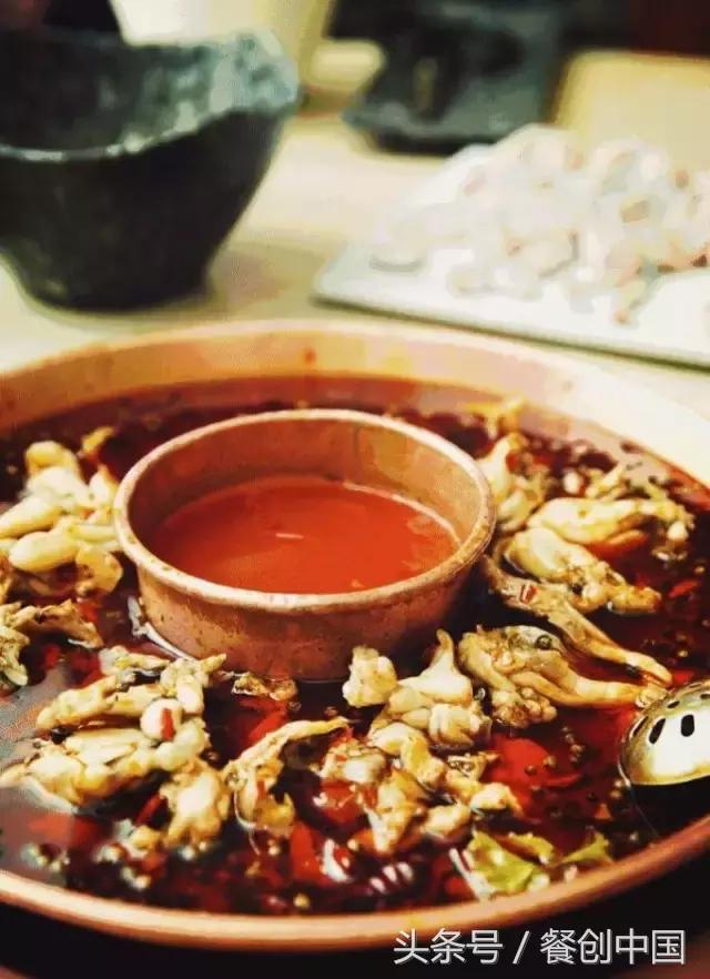 美蛙鱼头火锅什么味道好吃,美味美蛙鱼头火锅