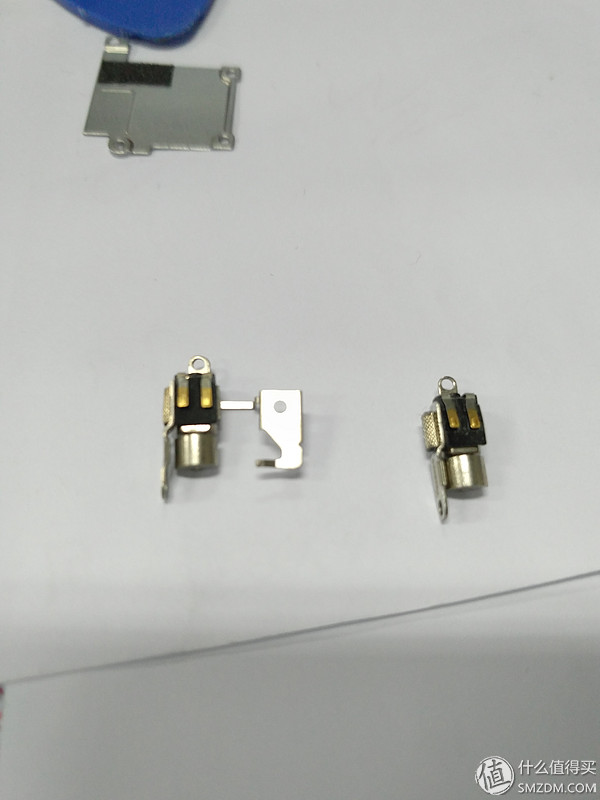 iphone5s摇动机身有响声,苹果手机振动失灵自己反复震动