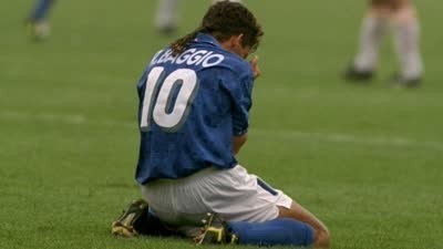 天下足球世界杯十大悲情人物,足坛十大悲情瞬间