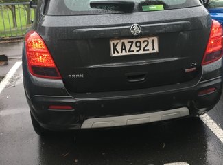 新西兰南岛顺时针逆时针,新西兰四个人游玩大概多少钱