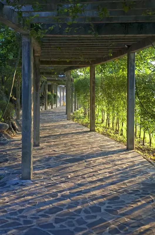 清远英德奇洞温泉小镇,英德奇洞温泉度假村