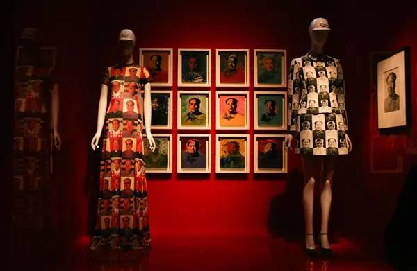 2017年女装流行趋势,2024年最流行潮流夏季女装