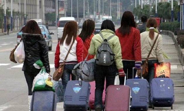 富士康自动化生产线,富士康新政策现在如何