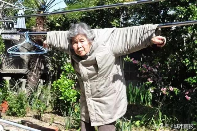 上班没精神？让日本新晋网红老奶奶帮你提提神！