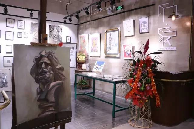 天津大悦城主题街区,天津和平大悦城复古街