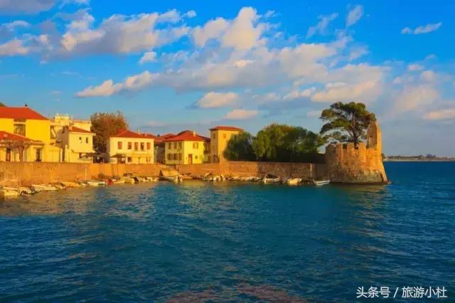 德尔斐地理位置,德尔斐地球之脐