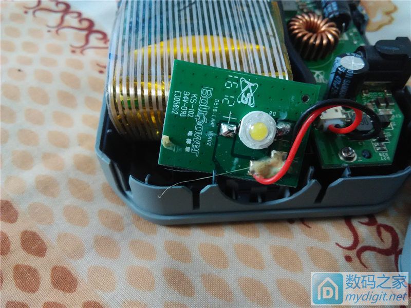 拆个老古董电池,拆个雅迪锂电池