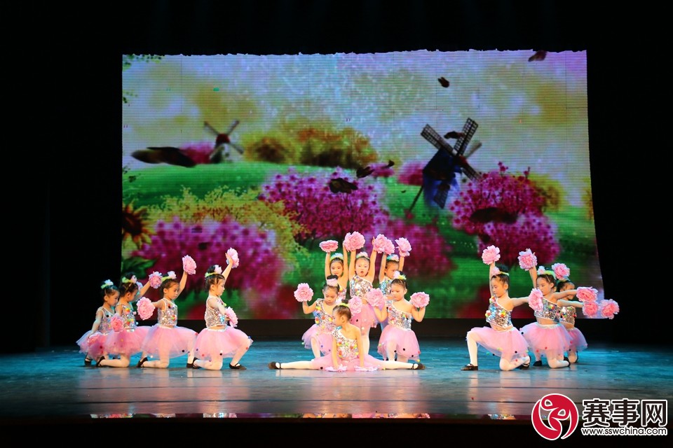 赛事网春晚录制圆满结束，正月初一至初三请锁定福建教育电视台