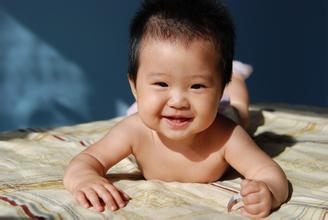 目前治疗红胎记最好的技术,治疗红胎记的方法