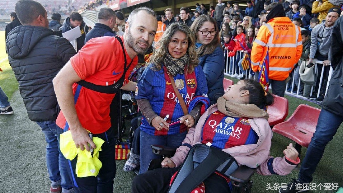 最让人钦佩的足球球员,最让人尊重的巴萨队长