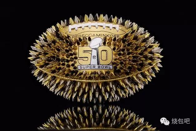 唯物｜情人节倒计时，去看50个潮牌出的超级碗纪念球，独一无二