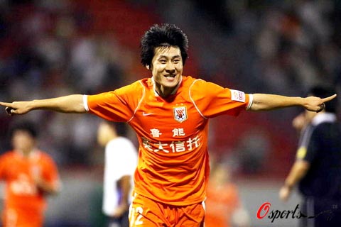 重温峥嵘岁月感悟百年沧桑,山东鲁能泰山2006夺冠现场