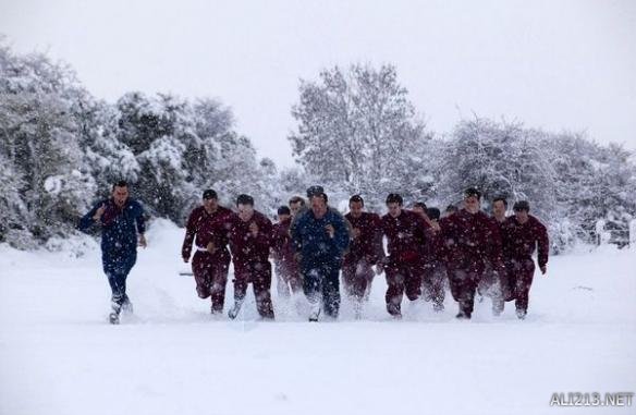 让人热血沸腾的十部必看战争电影,必看的10部励志体育电影