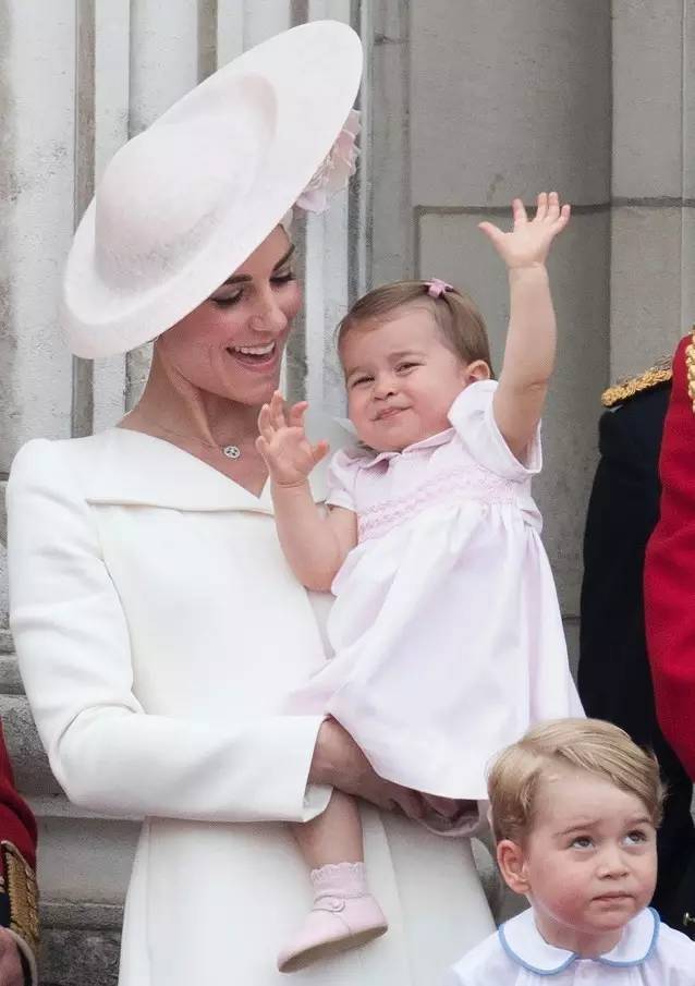 全世界最萌的两个时髦榜样，衣橱里都有什么好东西？