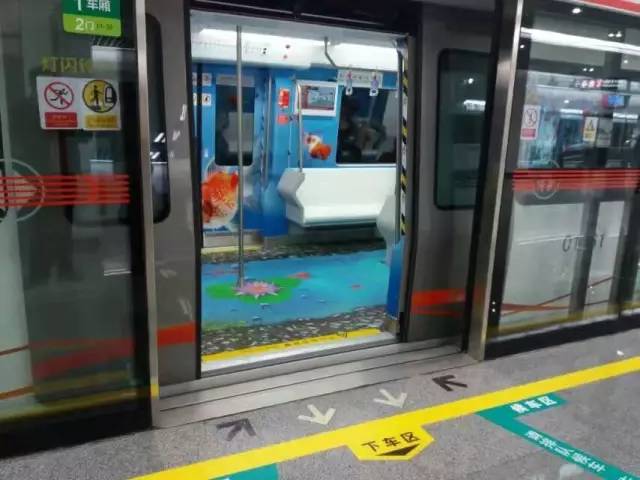 记者体验地铁,福州地铁开通运营