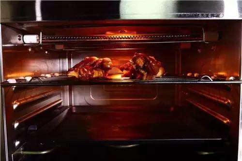 不卤的猪蹄怎么烤,如何卤出外面卖的那种猪蹄