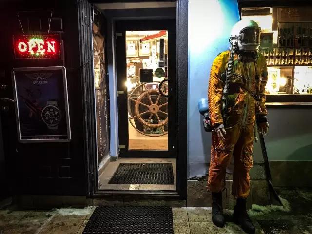 带三个美女自驾中国,自驾房车欧洲之旅