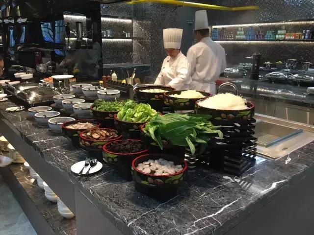 温泉酒店一定要有天然温泉吗,冬日里泡温泉