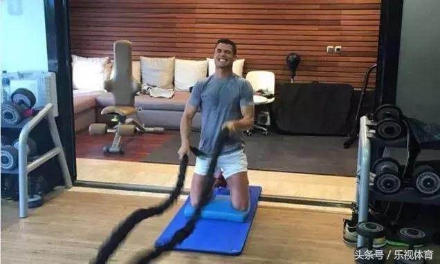 c罗获世界足球先生是3次还是5次,c罗几次被评为世界足球先生