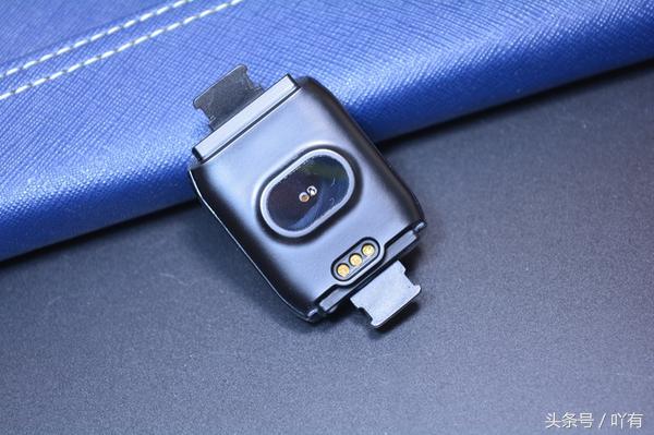 新科技，内置血氧、血压监测功能DuDowatch，又省一笔