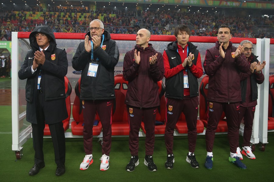 中国国足能踢赢冰岛吗,国足大胜冰岛