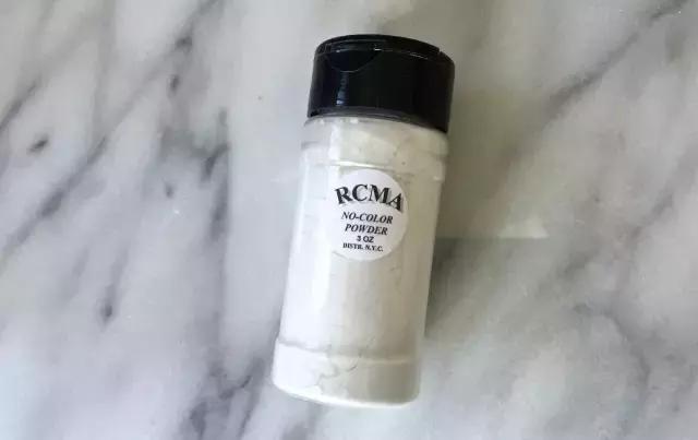 散粉蜜粉粉饼傻傻分不清,蜜粉散粉粉饼的区别和使用