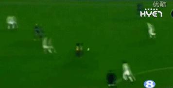 小罗是球王吗,小罗是巴萨的队长吗